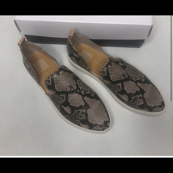 Dolce Vita Skyla Cutout Sneaker Size 7.5 - Picture 2 of 5